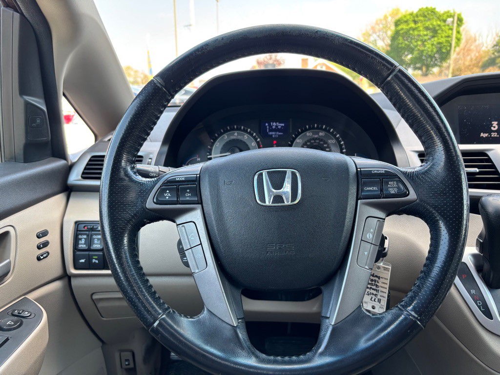 2013 Honda Odyssey Image 16
