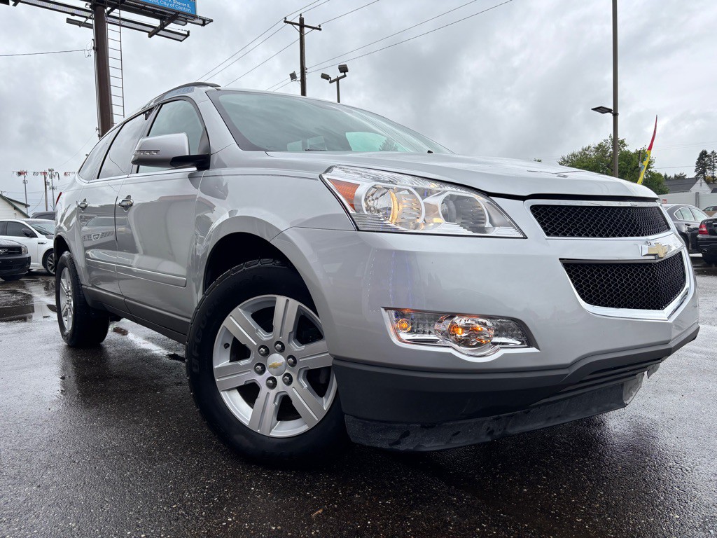 2012 Chevrolet Traverse Image 3