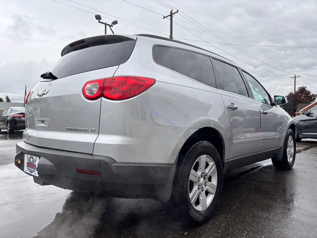 2012 Chevrolet Traverse Image 5