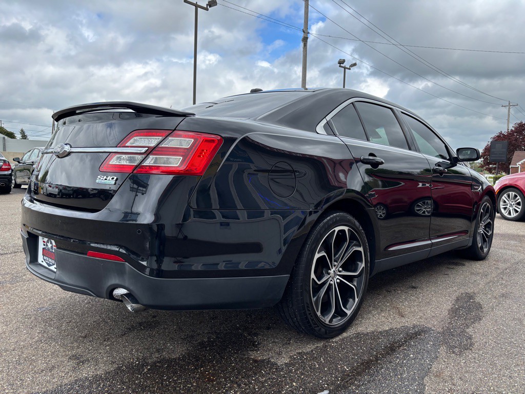 2013 Ford Taurus Image 5