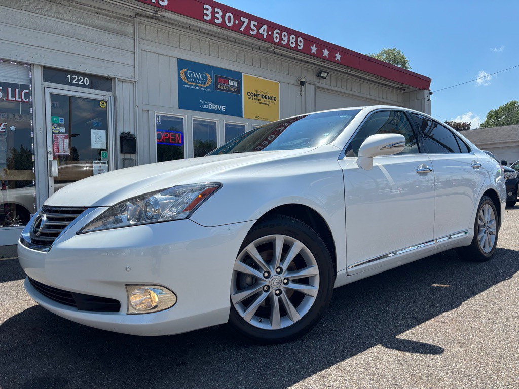 2012 Lexus ES Image 1