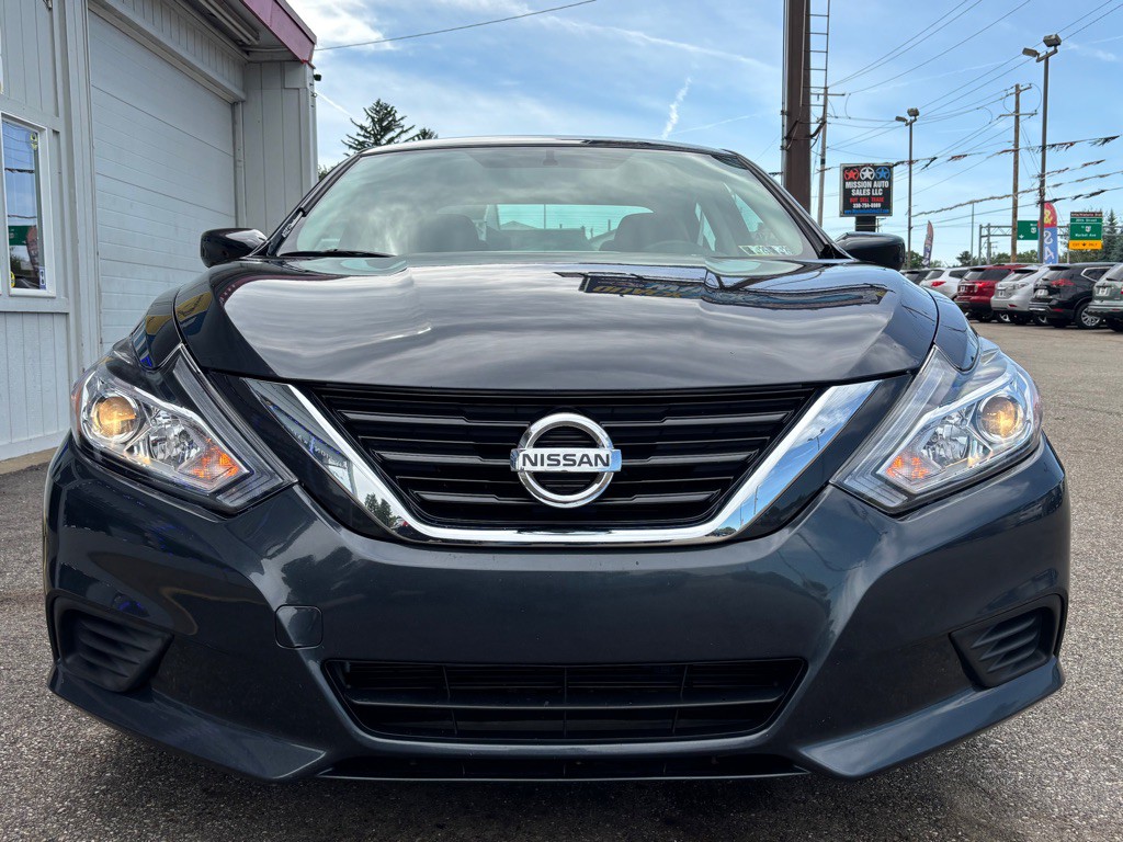 2018 Nissan Altima Image 2