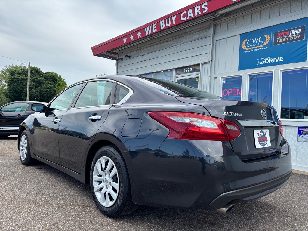 2018 Nissan Altima Image 4