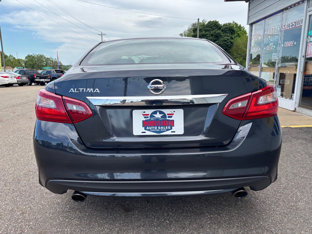 2018 Nissan Altima Image 6