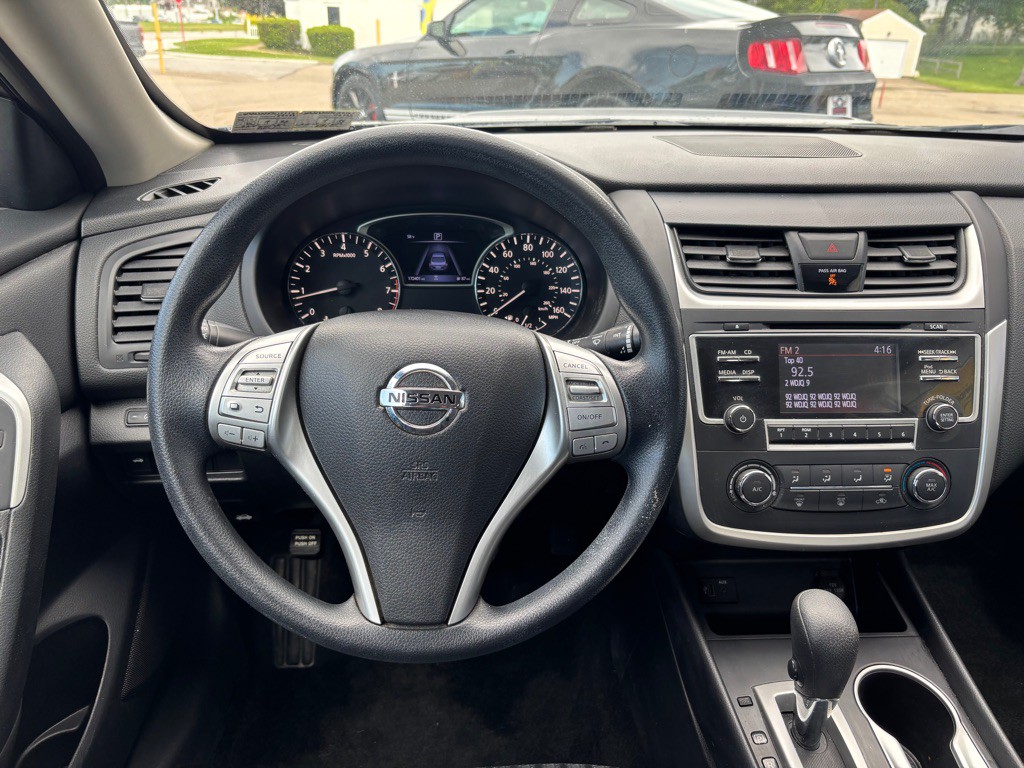 2018 Nissan Altima Image 11