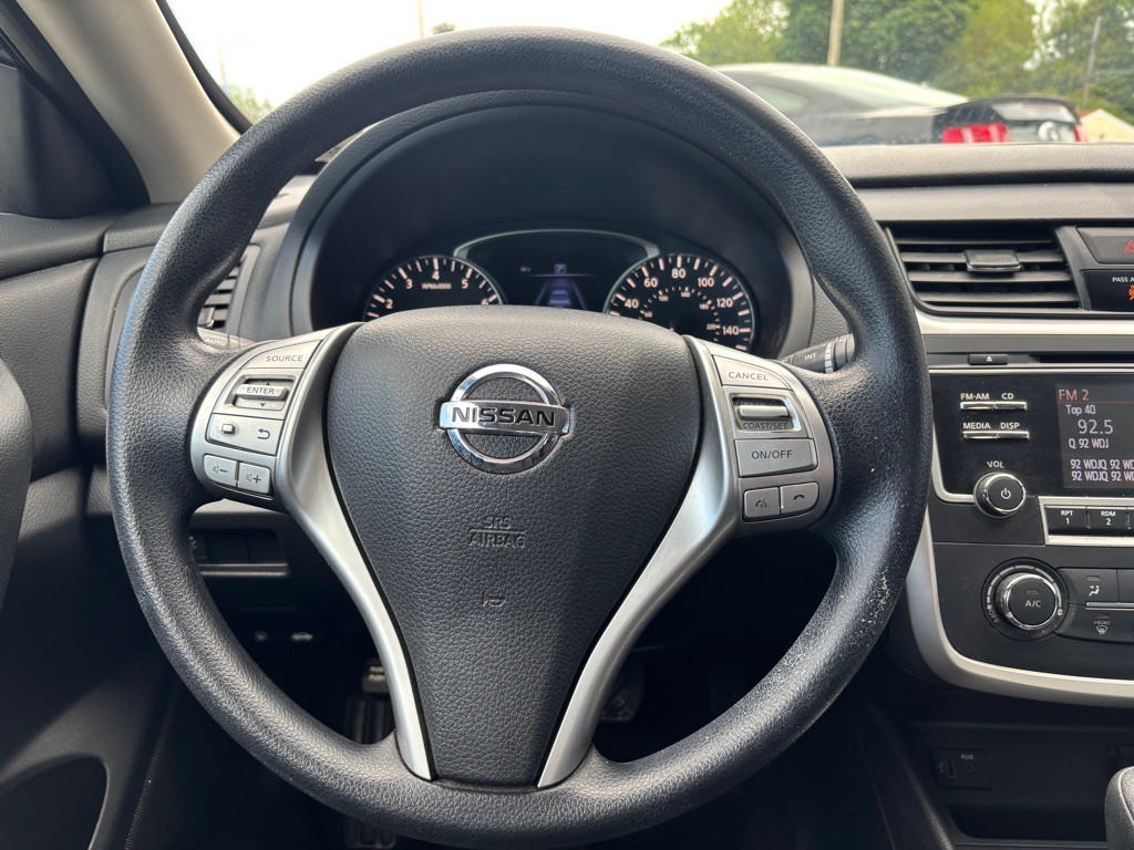 2018 Nissan Altima Image 12
