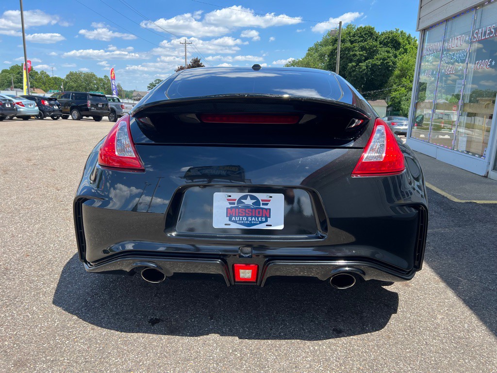 2012 Nissan 370Z Image 6