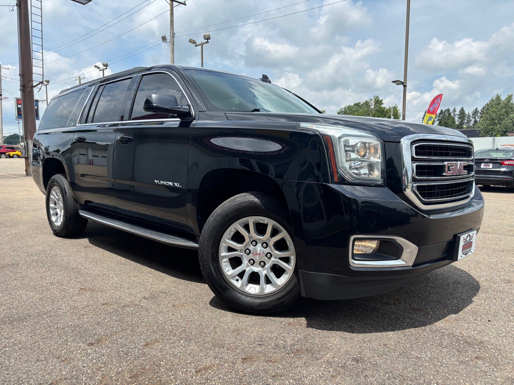 2019 GMC Yukon Image 3
