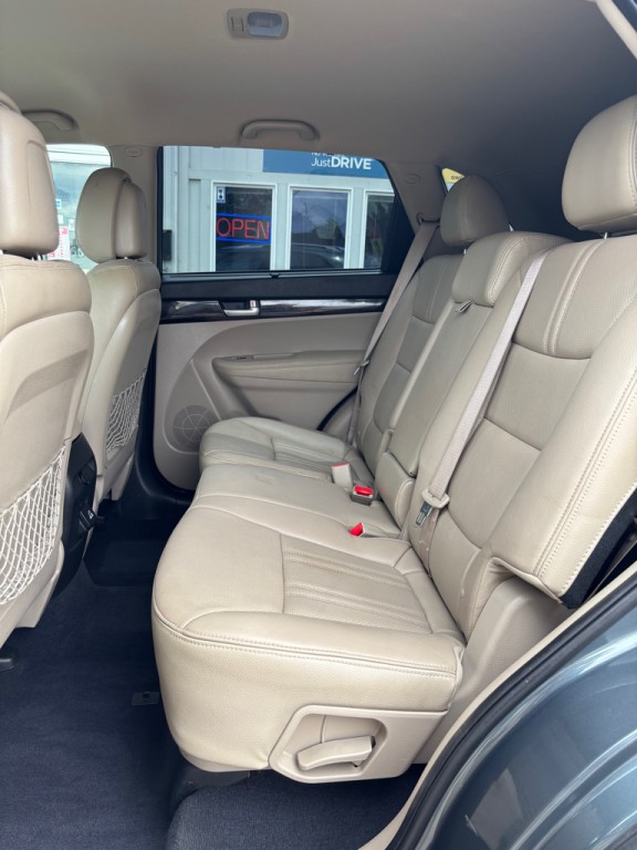 2014 Kia Sorento Image 11