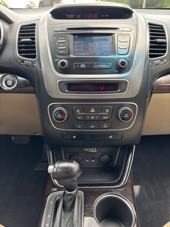 2014 Kia Sorento Image 16
