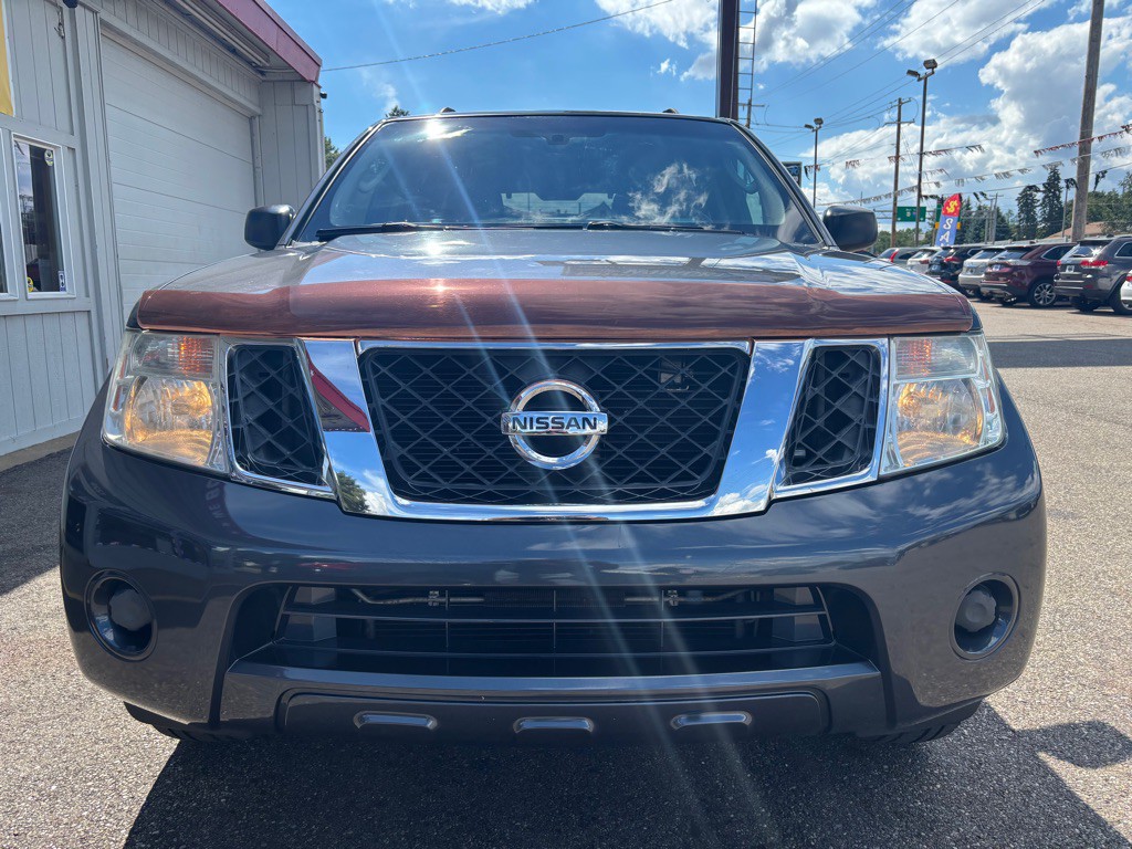 2012 Nissan Pathfinder Image 2