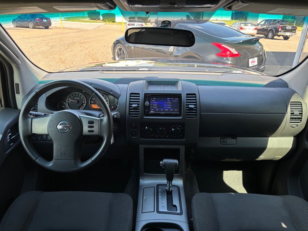 2012 Nissan Pathfinder Image 13