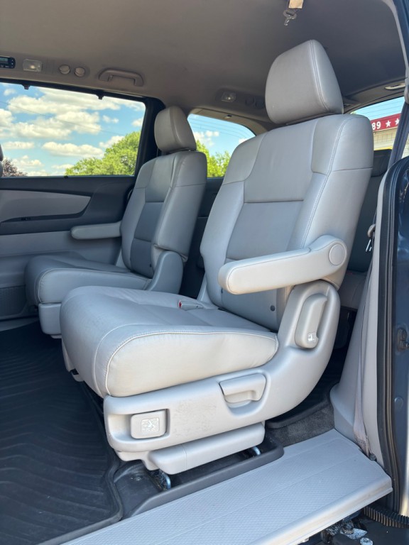 2014 Honda Odyssey Image 12