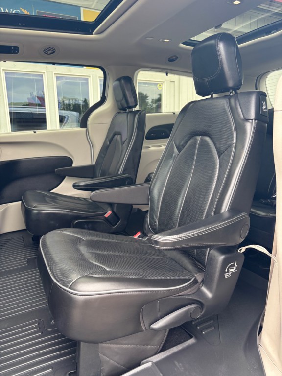 2020 Chrysler Pacifica Image 11