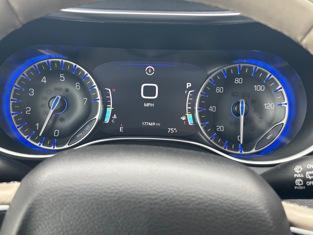 2020 Chrysler Pacifica Image 16
