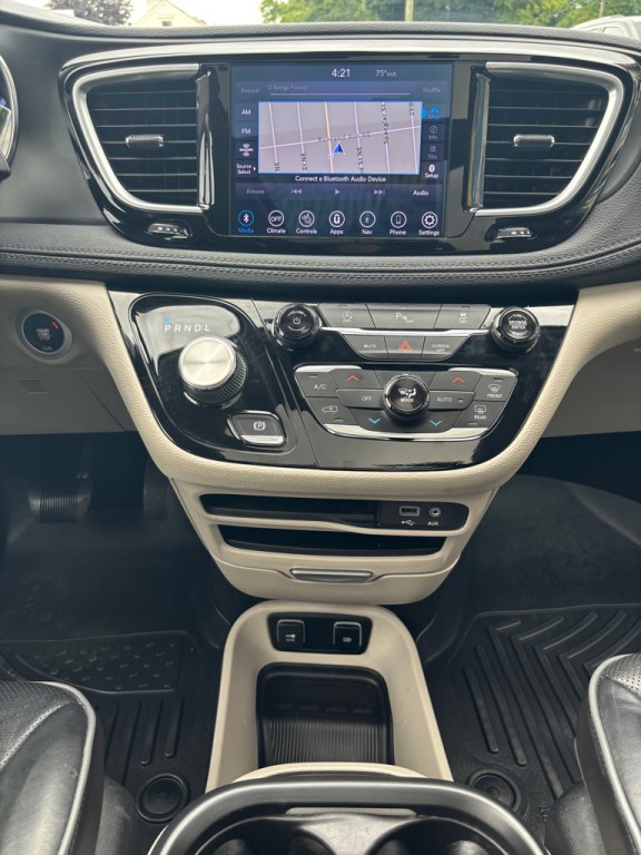 2020 Chrysler Pacifica Image 17