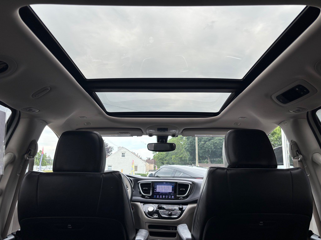 2020 Chrysler Pacifica Image 19