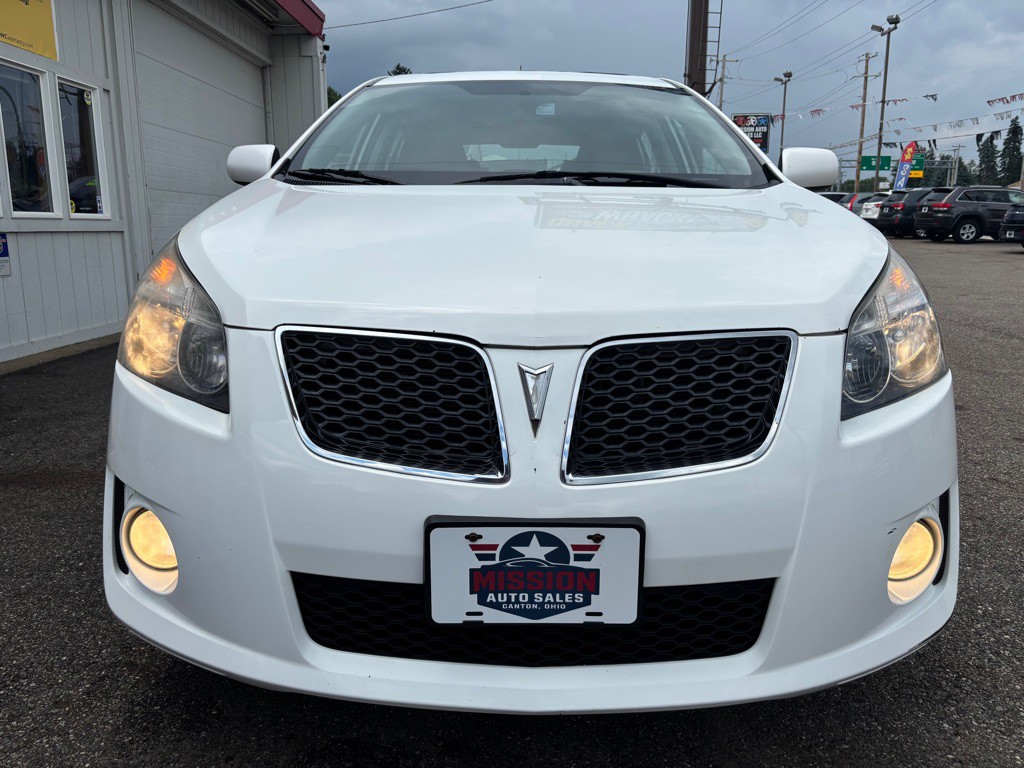 2009 Pontiac Vibe Image 2