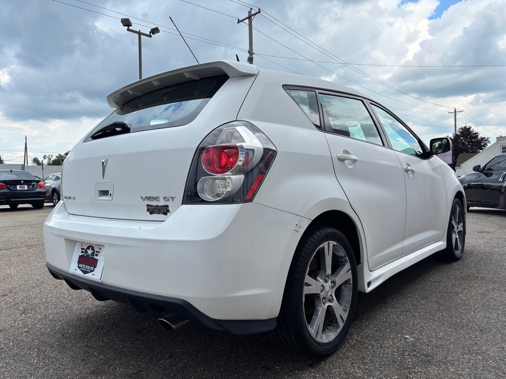2009 Pontiac Vibe Image 5