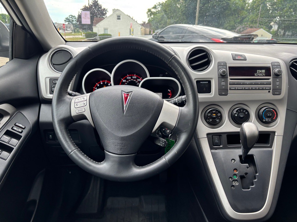 2009 Pontiac Vibe Image 12