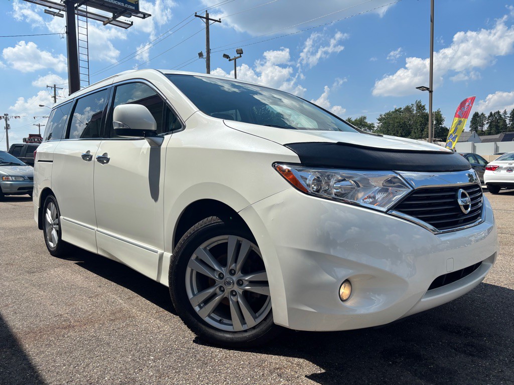 2013 Nissan Quest Image 3