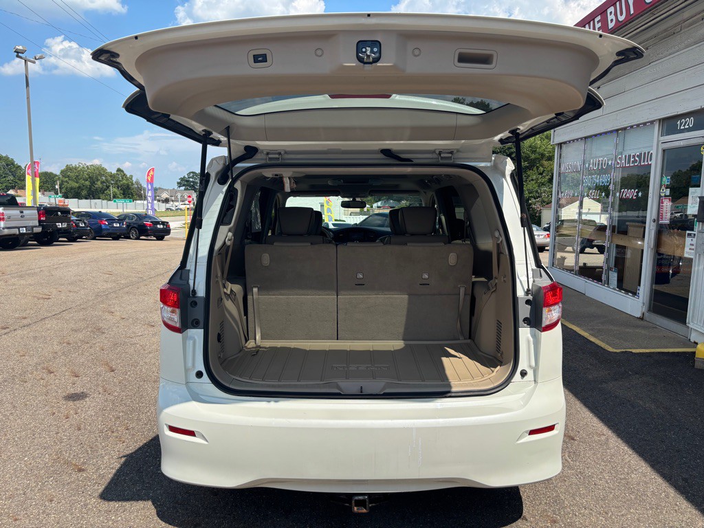 2013 Nissan Quest Image 7