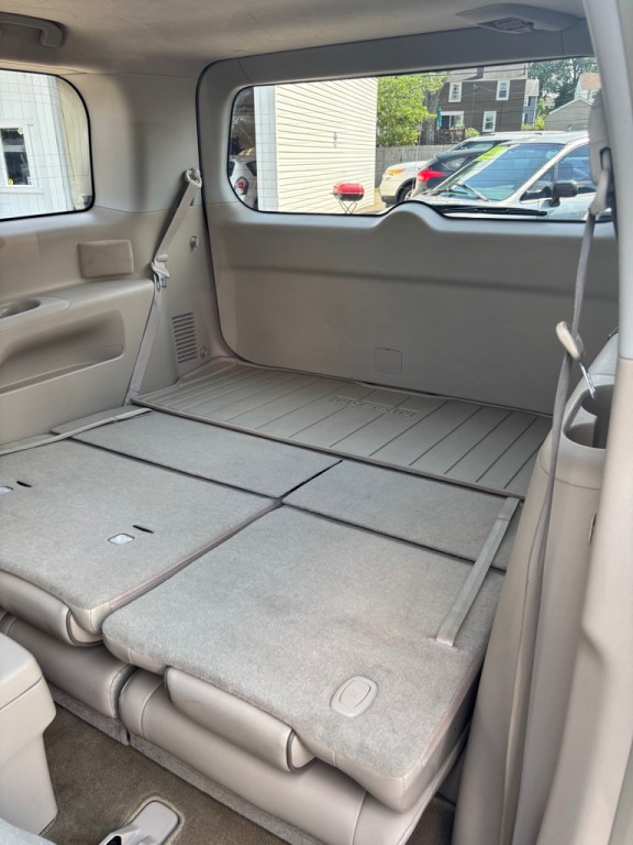 2013 Nissan Quest Image 10