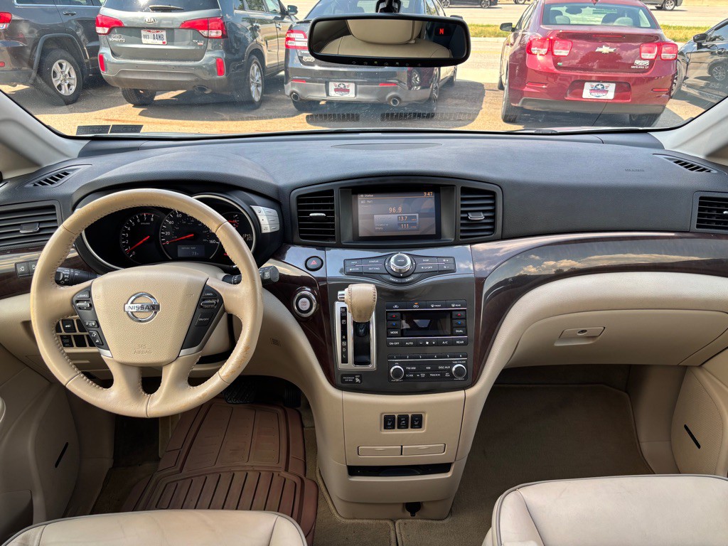 2013 Nissan Quest Image 15