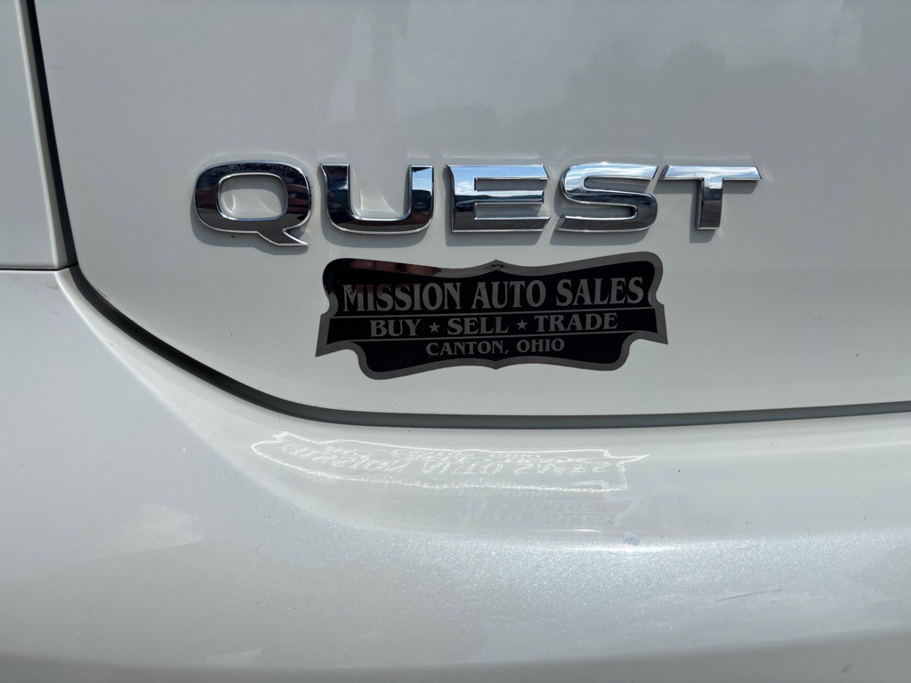 2013 Nissan Quest Image 25