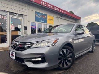Image for 2017 Honda Accord Touring Hybrid ID: 7581777