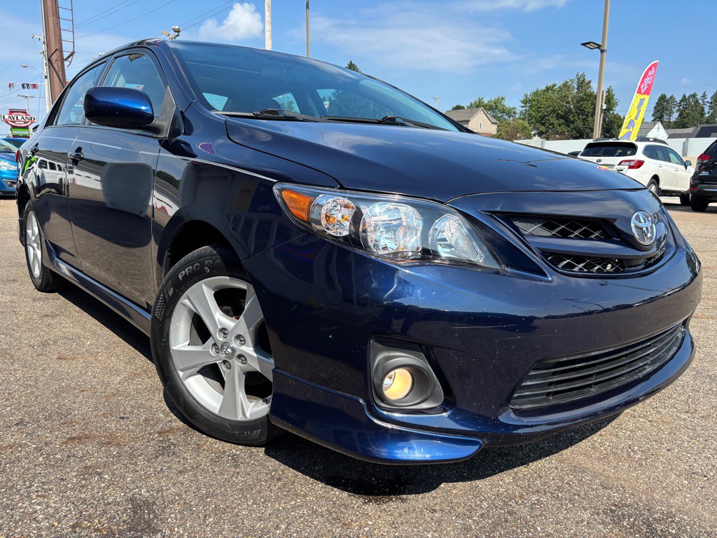 2011 Toyota Corolla Image 3