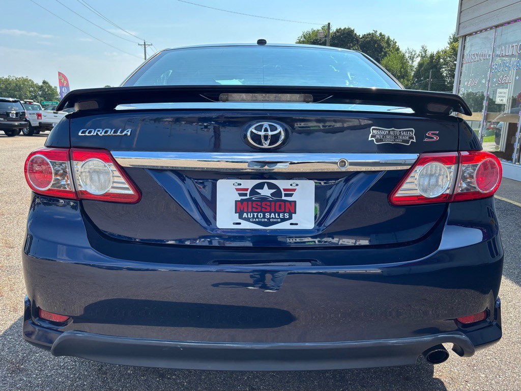 2011 Toyota Corolla Image 6
