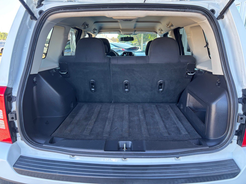 2016 Jeep Patriot Image 8