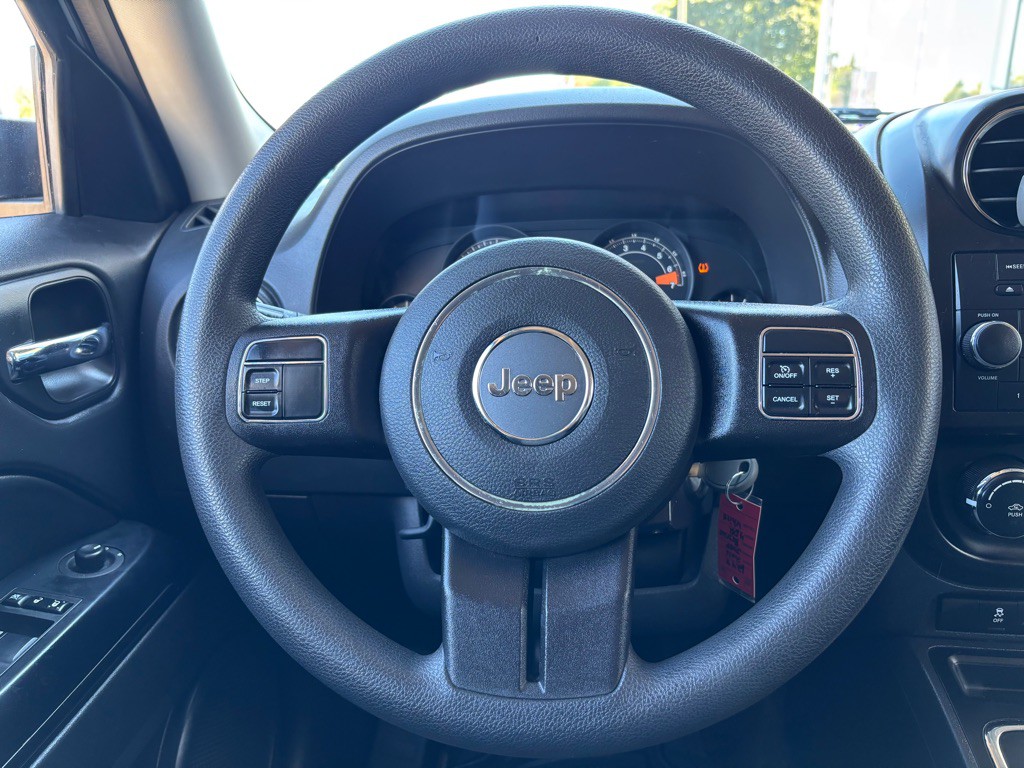 2016 Jeep Patriot Image 14