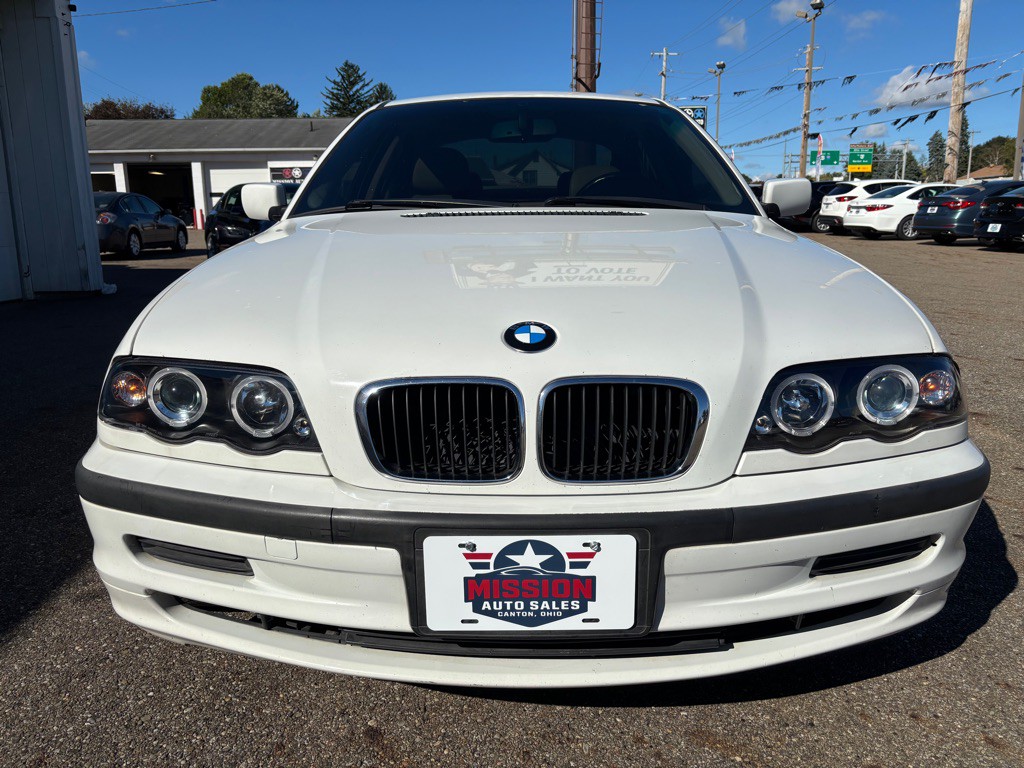 1999 BMW 3 Series Image 2