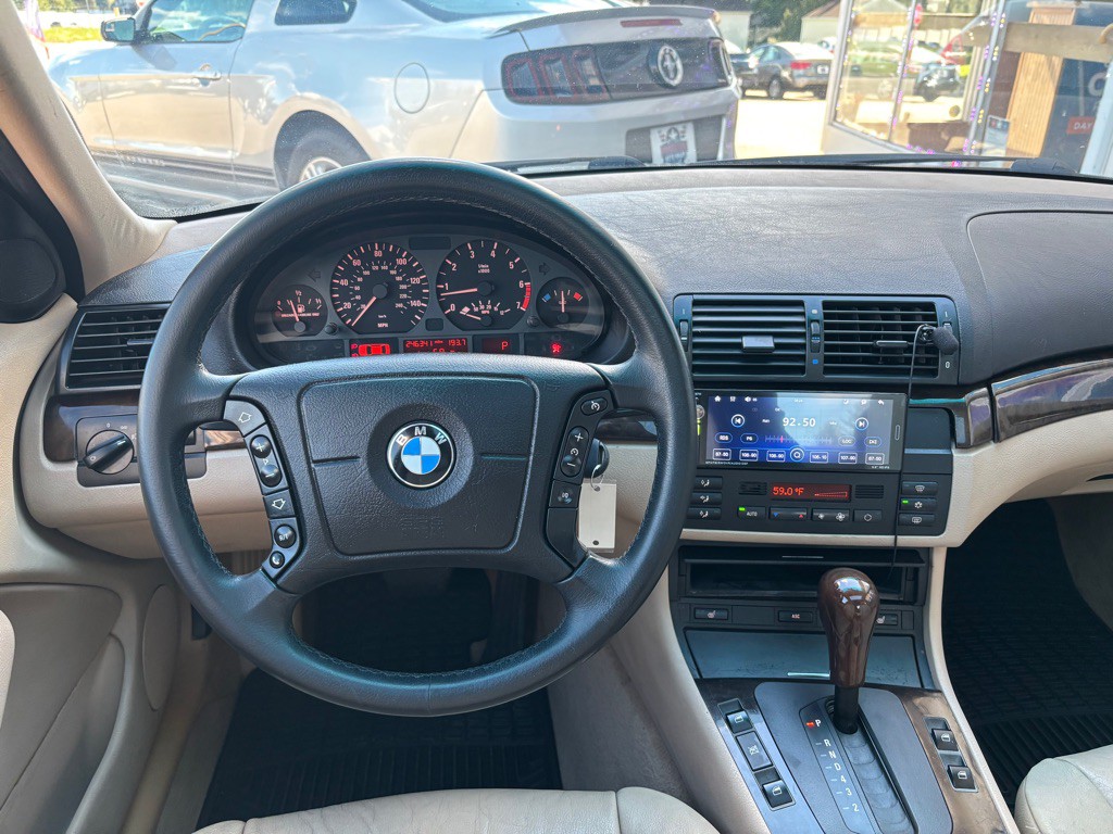1999 BMW 3 Series Image 12