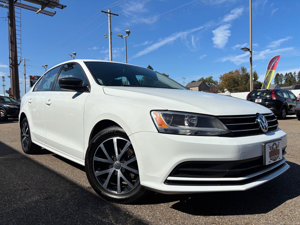 2016 Volkswagen Jetta Image 3