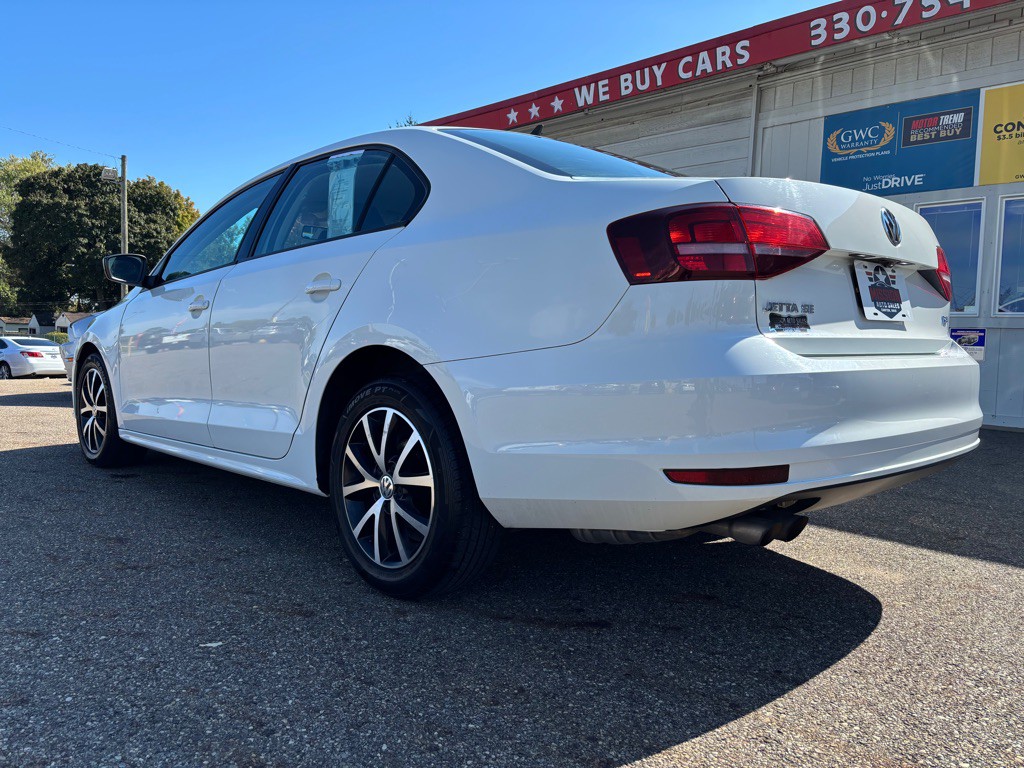 2016 Volkswagen Jetta Image 4