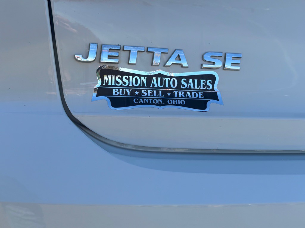 2016 Volkswagen Jetta Image 16