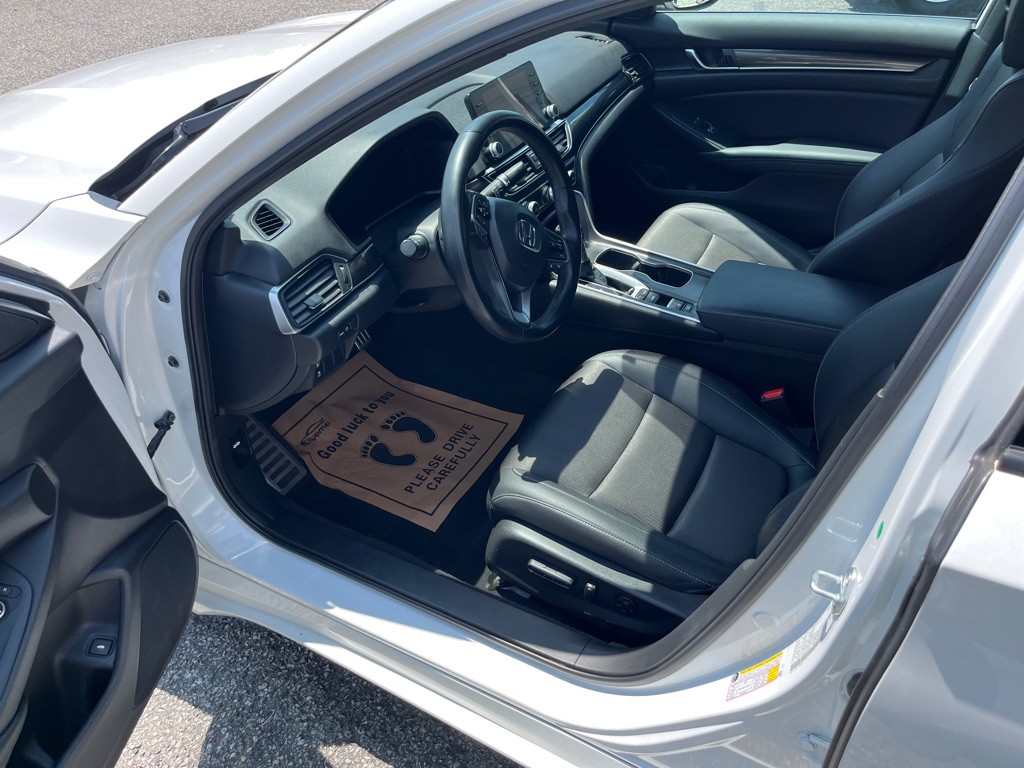 2022 Honda Accord Image 8