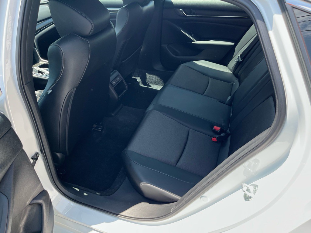 2022 Honda Accord Image 9