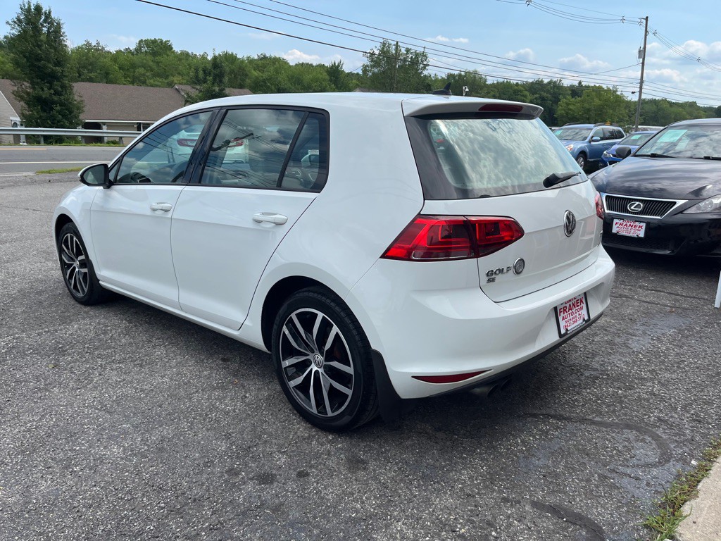 2016 Volkswagen Golf Image 9