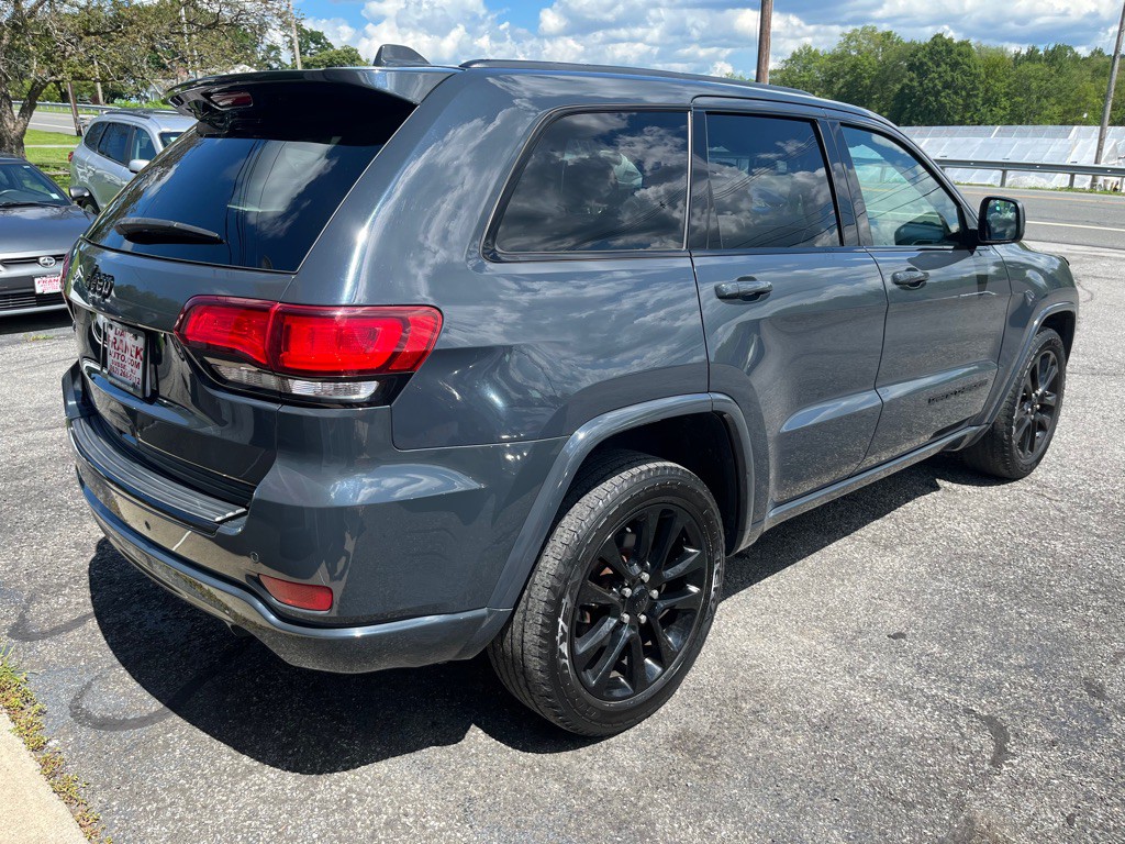 2017 Jeep Grand Cherokee Image 6