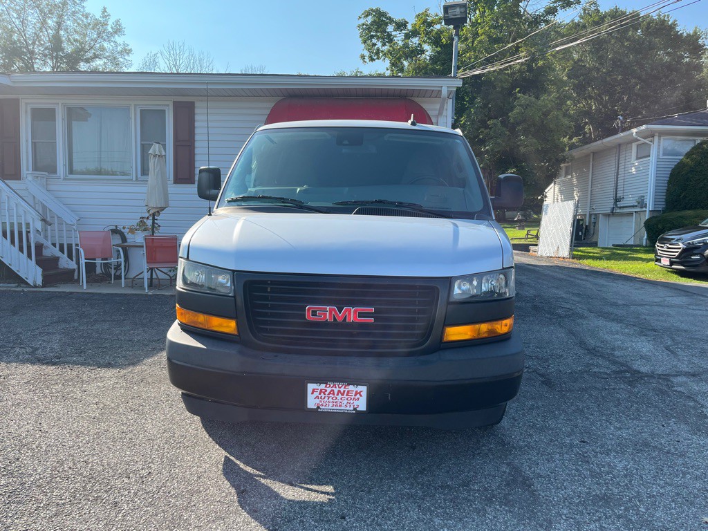 2020 GMC Savana Image 4