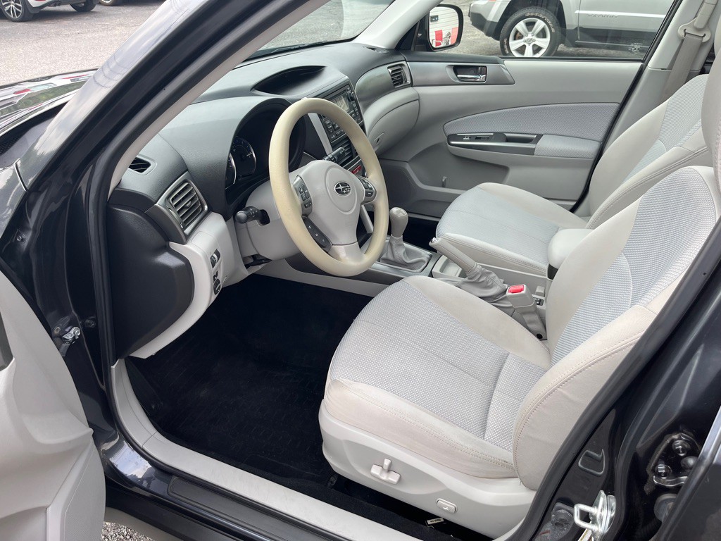2012 Subaru Forester Image 8