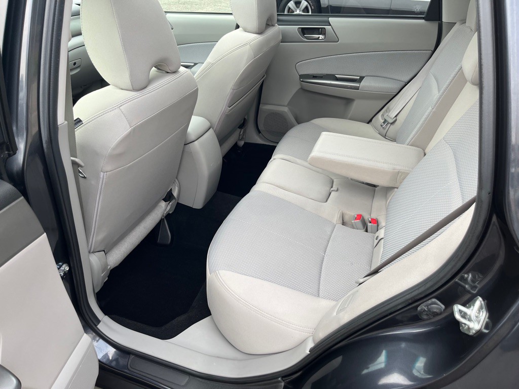 2012 Subaru Forester Image 9