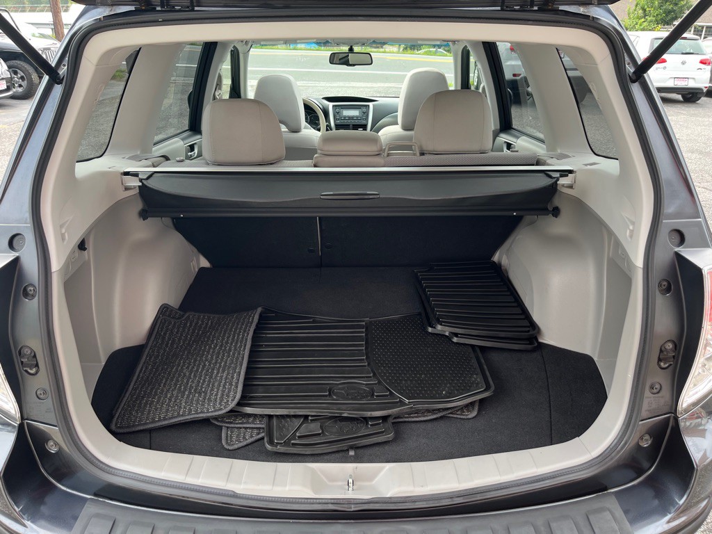 2012 Subaru Forester Image 10