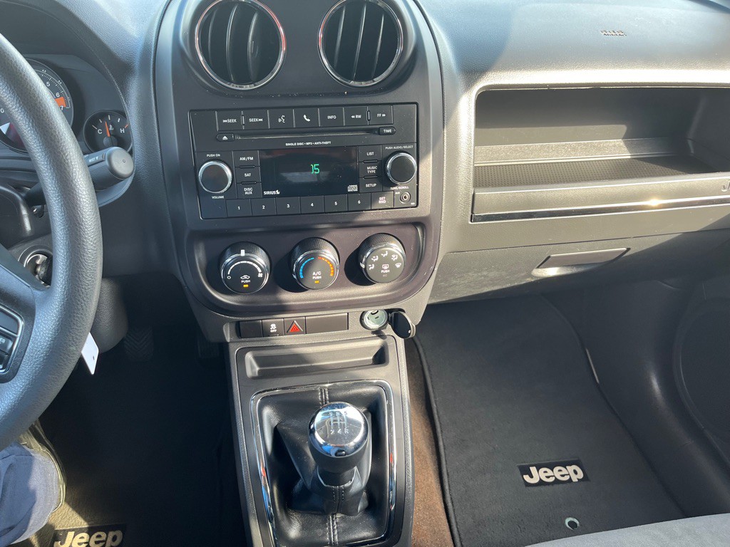 2015 Jeep Patriot Image 14