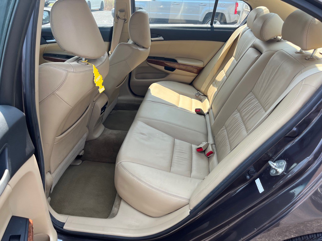 2012 Honda Accord Image 8