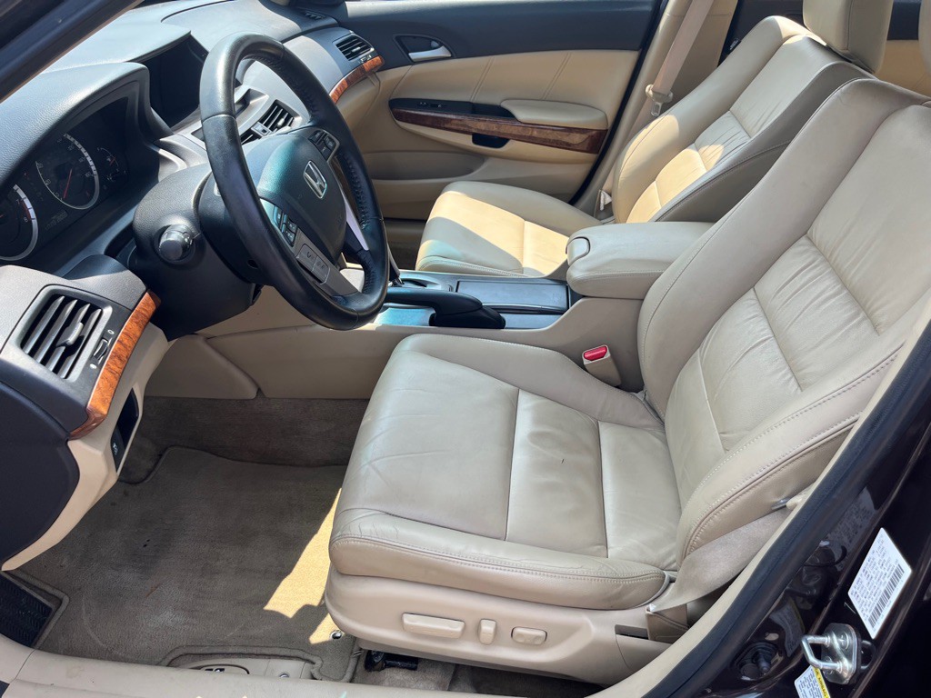 2012 Honda Accord Image 9